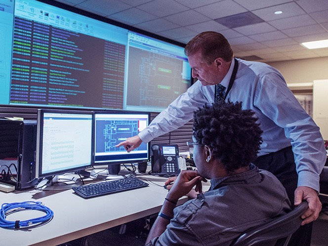 iiot-homepage-8a-close-the-loop-900x400